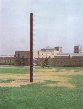 Column - 1988
vidrio, metal 930x75x100 cm
Waterworks, Toronto